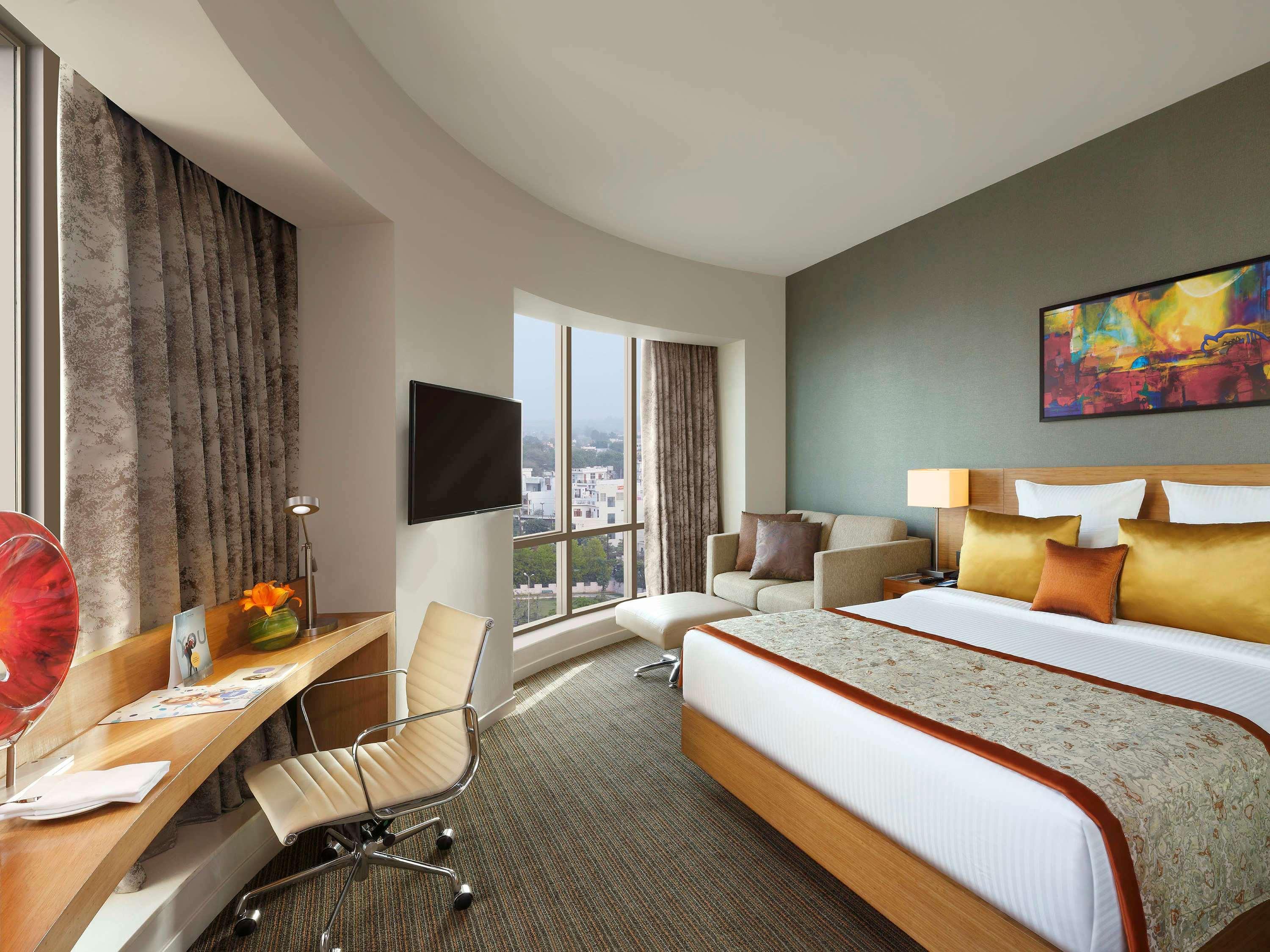 Novotel Lucknow Gomti Nagar Extérieur photo