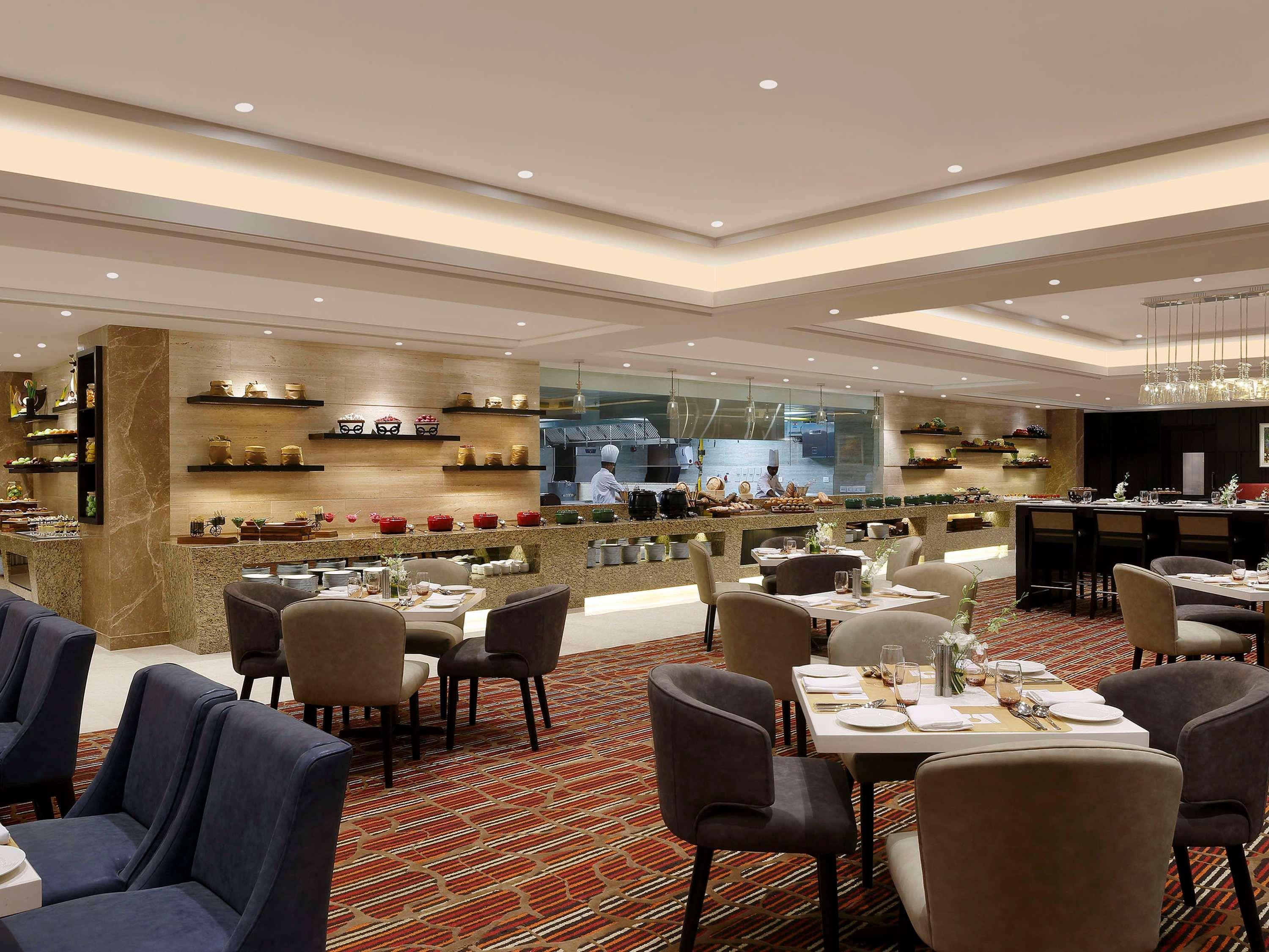 Novotel Lucknow Gomti Nagar Extérieur photo